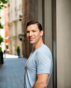 Neil Colvin downtown recommending to advertise with Bing in certain scenarios.